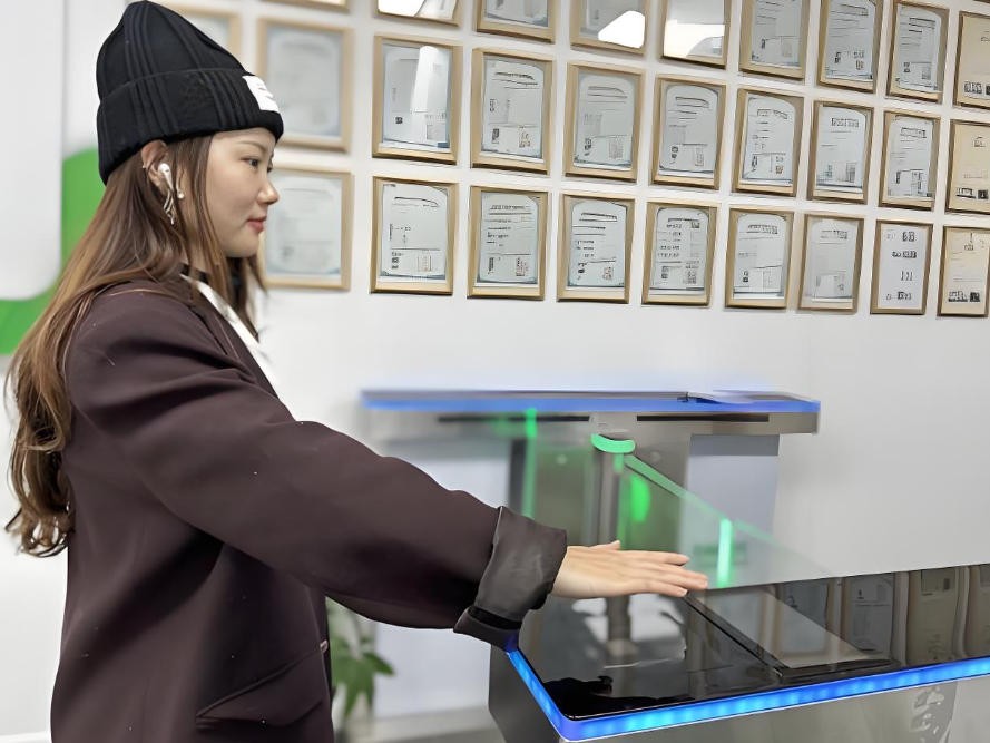 濾光片 生物識別掌紋掃描儀光學(xué)鏡片應(yīng)用分析